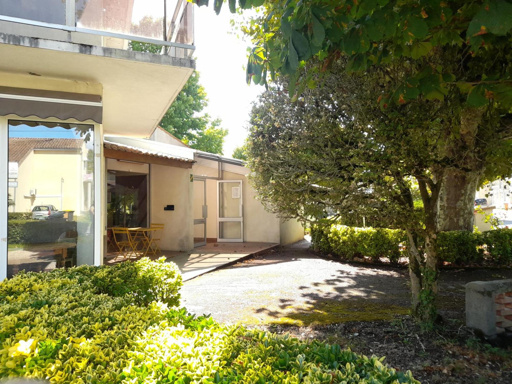 Hotel Platanes - Kb Hotel Group Etauliers エクステリア 写真